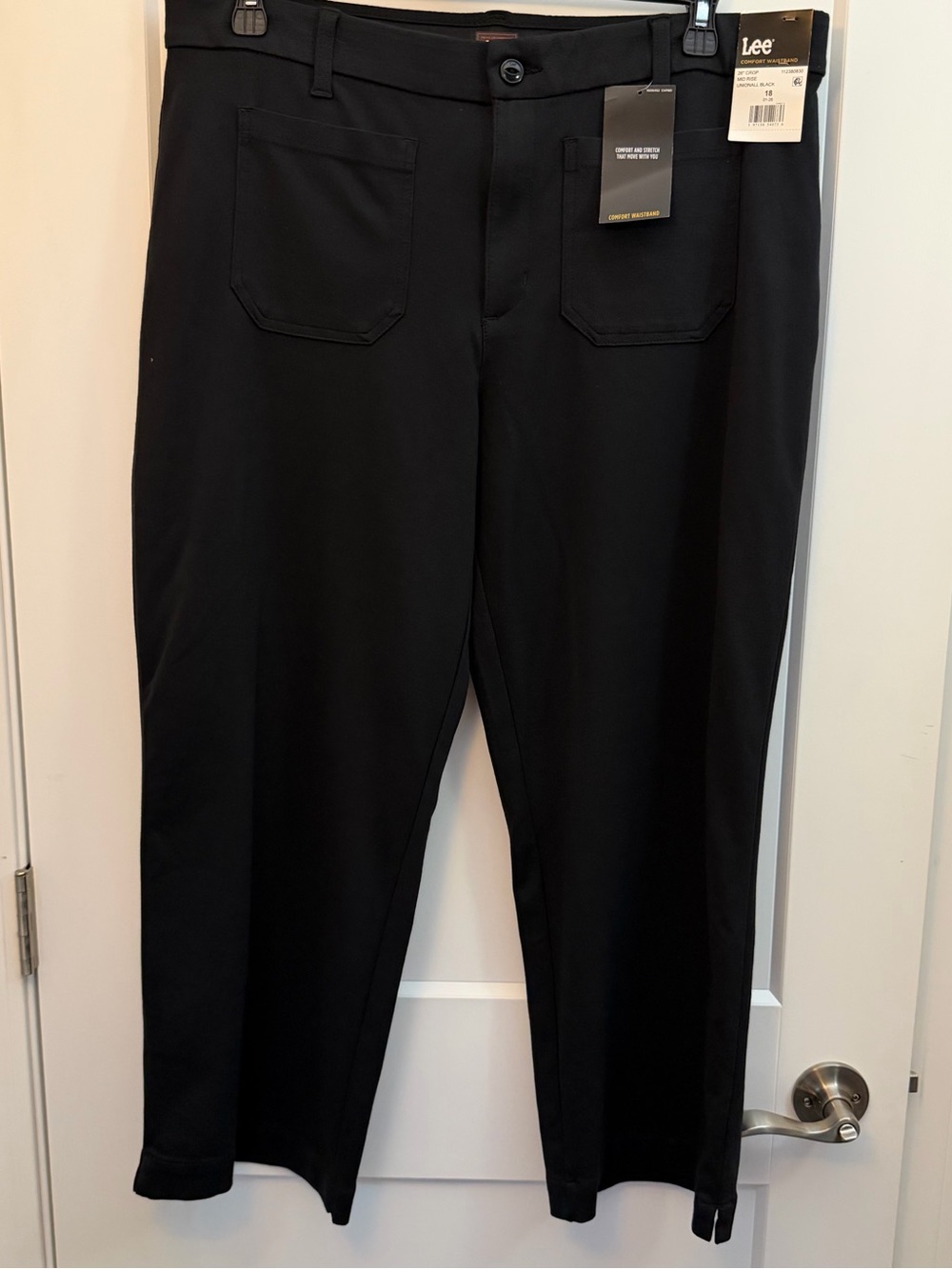 Size 18 Lee women’s Black Straight-Leg Work Pants